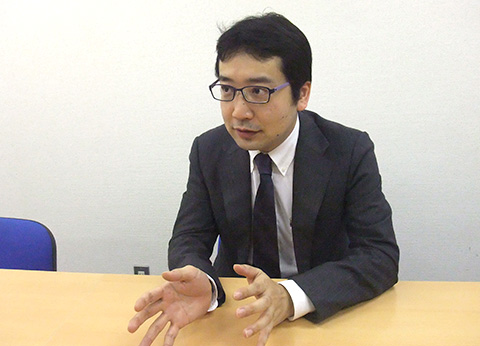 N.F先生